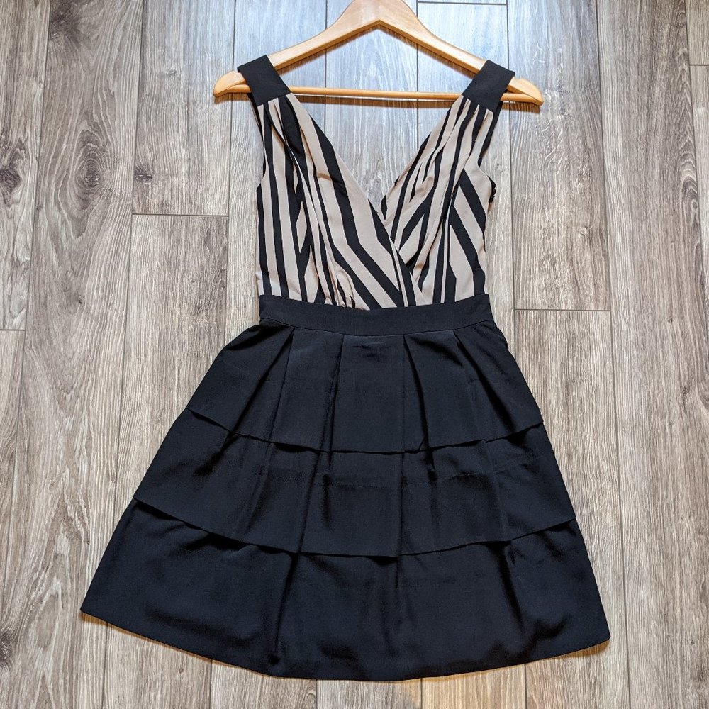 (SOLD) A/X - Surplice Tiered Dress - Petite 0 - Picture 1 of 8